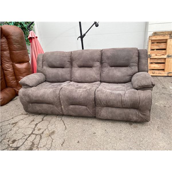 Reclining couch