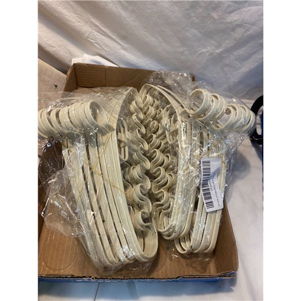 New graceless wave hangers