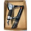 Image 1 : Collated joist hanger nailer
