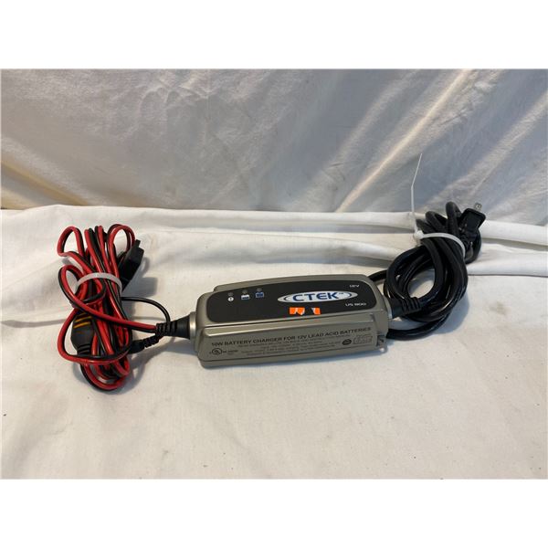10w battery charger for 12v Leaf acid batteries