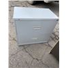 Image 1 : File cabinet