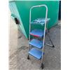 Image 2 : Folding step ladder