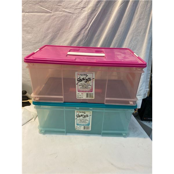 Sterilite show offs storage containers