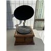 Image 1 : Gramophone needs some work