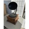 Image 2 : Gramophone needs some work