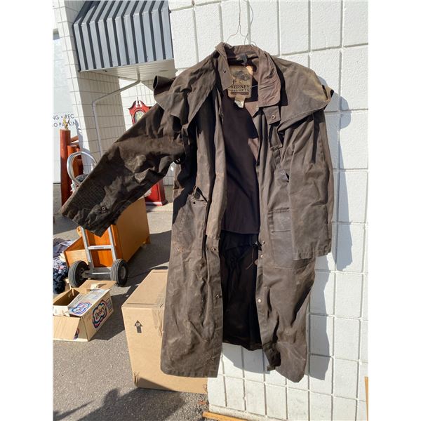 Sydney oilskin large