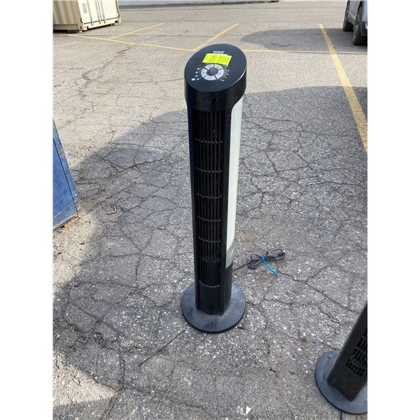 Seville classics fan