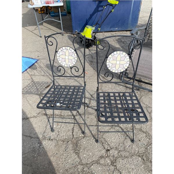 Folding patio chairs