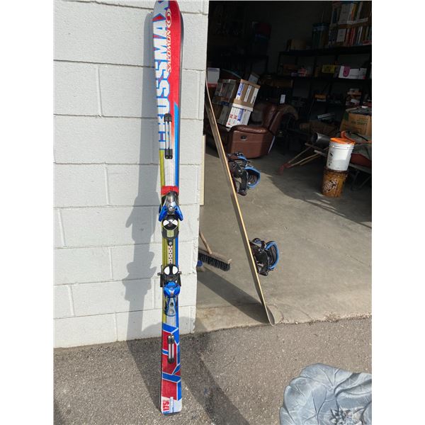 Salomon skis