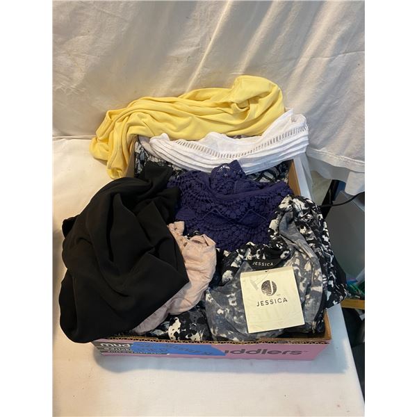 Sleeveless tops medium