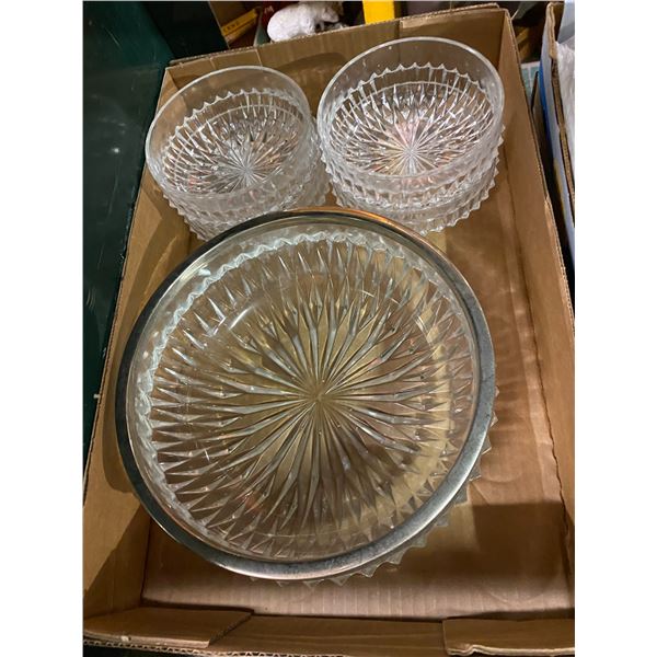 Salad or dessert bowls