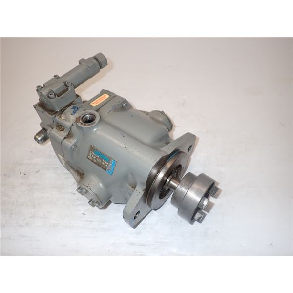 Vickers #PVQ20 B2R SE1S 20 Hydraulic Pump
