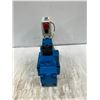 Image 2 : New - Eaton / Vickers #KBH1 08 02 NS ES D 11 R NS 001 10 Proportional Valve