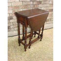 Drop Leaf Gate Leg Table
