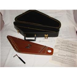 Kinder Harp w/Case & Tuner