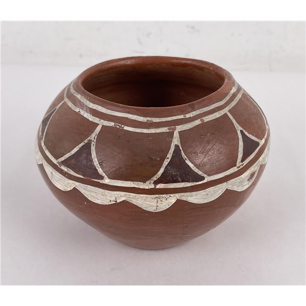 Santa Clara Pueblo Indian Pottery Vase Pot