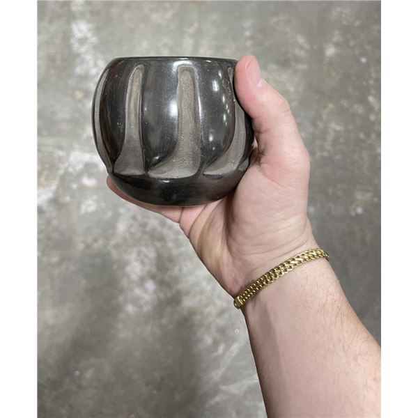 Yolanda and James Verlarde Santa Clara Pueblo Pot