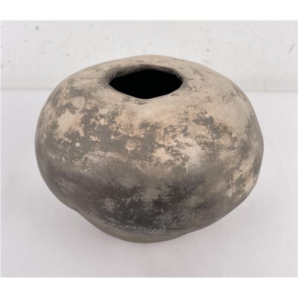 Antique Apache Indian Pottery Vase Pot