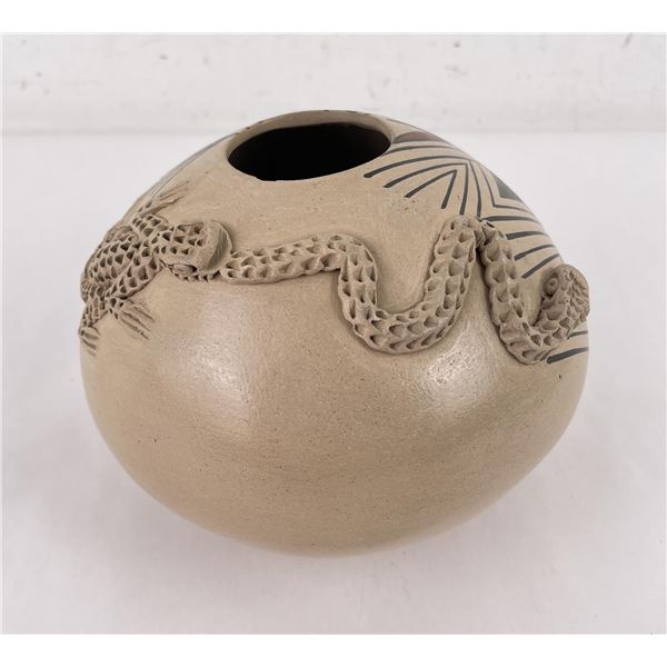 Quezada Rattlesnake Mata Ortiz Pottery Vase Pot