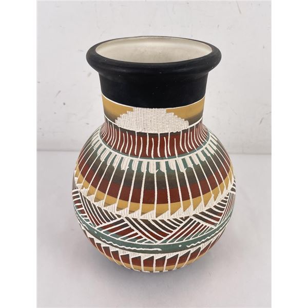 Navajo Indian Pottery Vase Pot