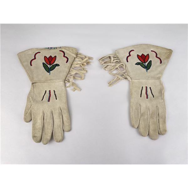 Montana Blackfoot Indian Beaded Gauntlets