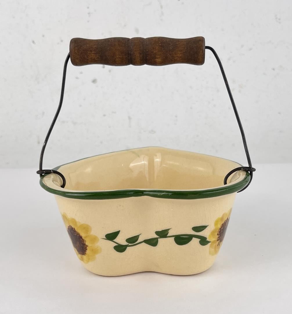 Alpine Pottery Roseville Ohio Heart Bowl