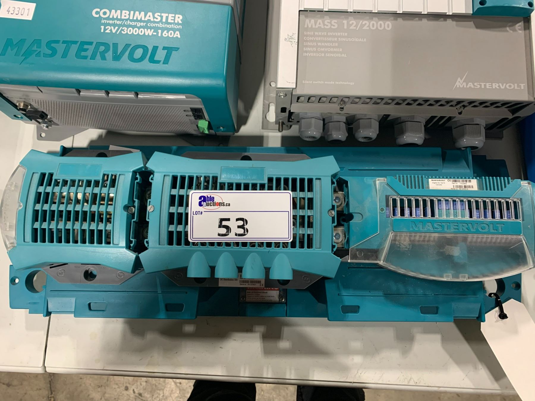 MASTERVOLT MLI ULTRA 24/5500 BATTERY CONNECTOR CAP & MASTERVOLT 500 DC ...