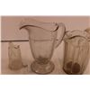 Image 3 : (3) Glass Pitchers