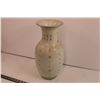 Image 3 : Oriental Inspired Vase