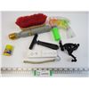 Image 1 : Wii Controller - Brush - Bubble Blower - Pet Nail Trimmer - Misc. Items