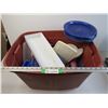 Image 1 : *Tote (no lid) of Lids & Plastic Plates