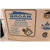 Image 7 : Broan Deluxe Bathroom Ceiling Ventilator + Roof Vent