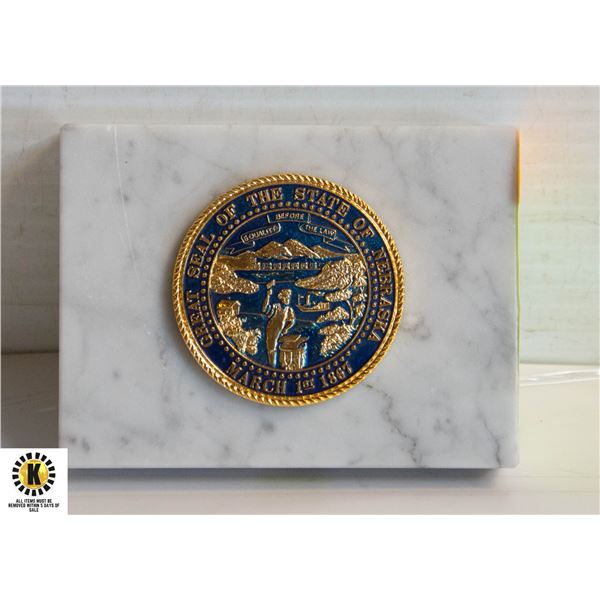 ESTATE PAPERWEIGHT,MARBLE BASE GREAT SEAL OF