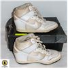 Image 1 : ESTATE VINTAGE LADIES NIKE 644877-101 "DUNK