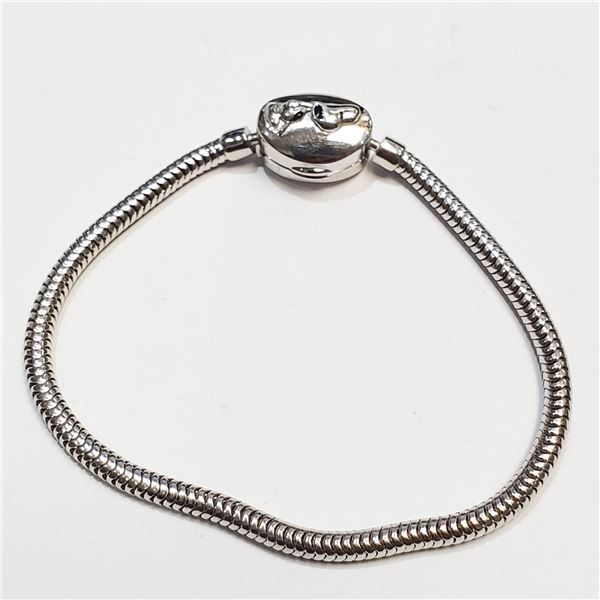 S47-149 SILVER PEANUTS SNOOPY BRACELET