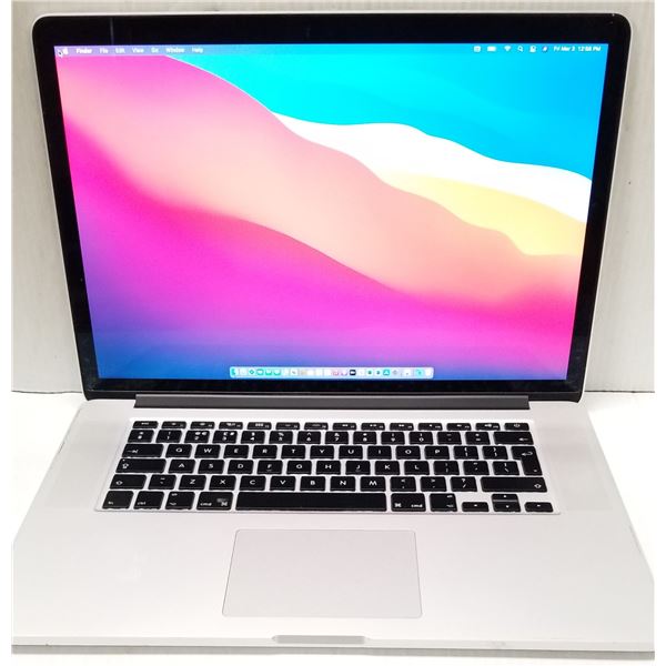 15  APPLE MACBOOK PRO RETINA i7/16GB/250GB SSD