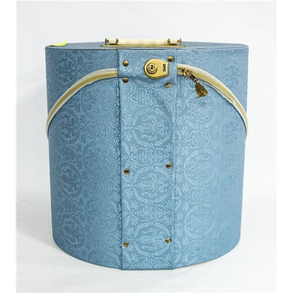 VINTAGE HAT BOX BY BLONDY