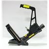 Image 1 : FLOOR INSTALLATION AIR STAPLER