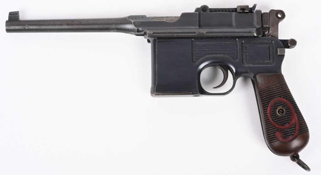 FINE WW1 MAUSER RED NINE BROOMHANDLE PISTOL RIG