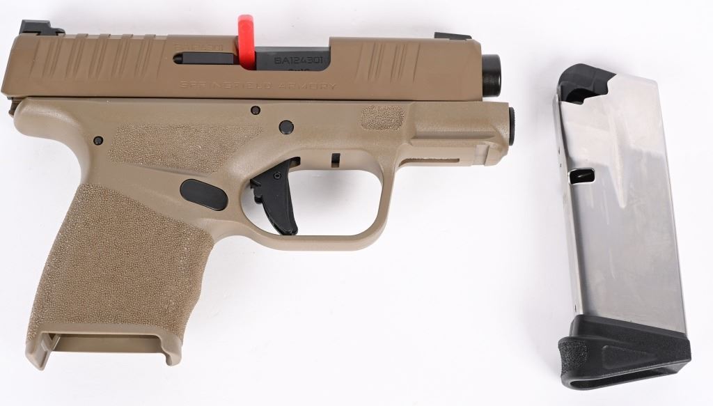 SPRINGFIELD HELLCAT SEMI AUTO PISTOL WITH BOX