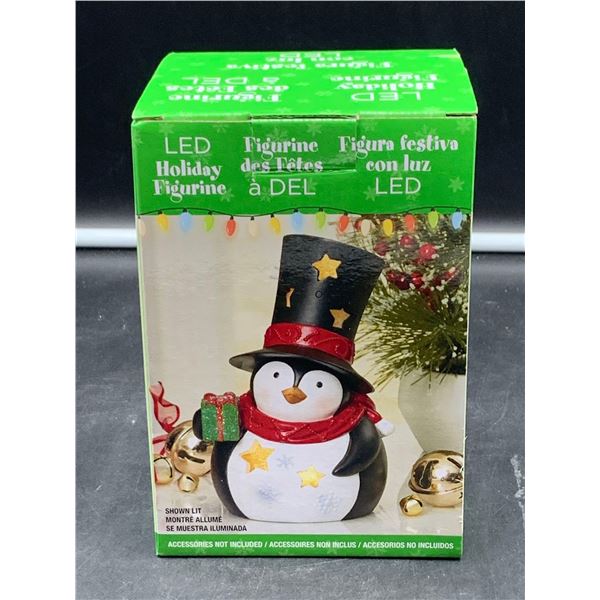 LED Holiday Figurine-Penguin
