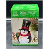 Image 1 : LED Holiday Figurine-Penguin
