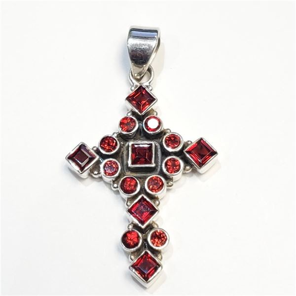 Silver Garnet(4ct) Pendant (~Size 0) (~length 0 inches), Suggested Retail Value $240