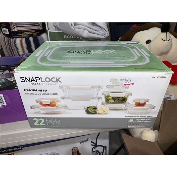 Snap lock food storage set