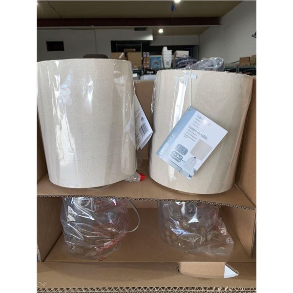 Lot of 2 table lamps