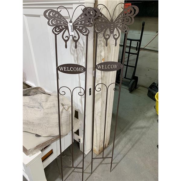 Lot of 2 Welcome lawn stakes
