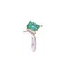 Image 8 : Freeform Emerald & VS Diamond 18k Yellow Gold Ring