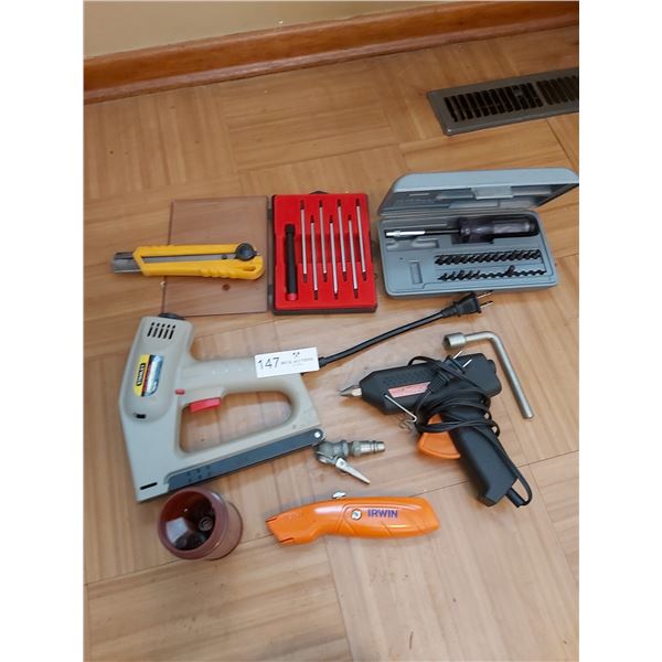 Hot Glue Gun & Stanley Sharpshooter