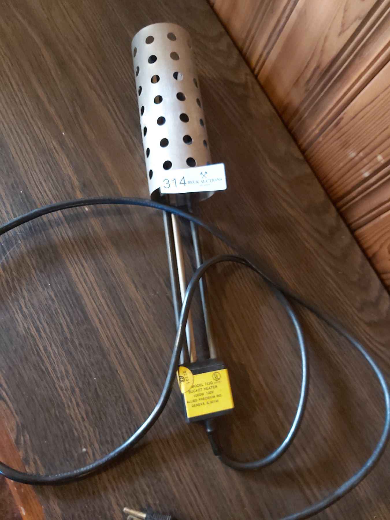 Water Bucket Heater Beck Auctions Inc.