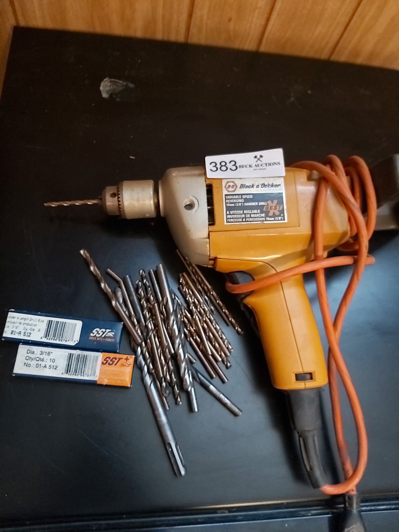 Black & Decker Variable Speed Reversing Hammer Drill And Bits Beck